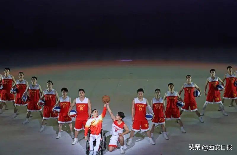 2025新澳门和香港精准正版免费,精选解析、解释与落实